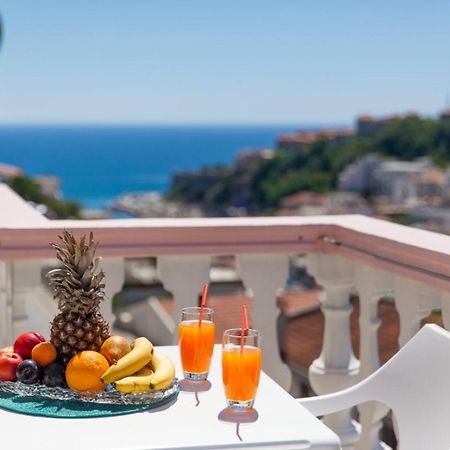 Castello Apartments Ulcinj Esterno foto