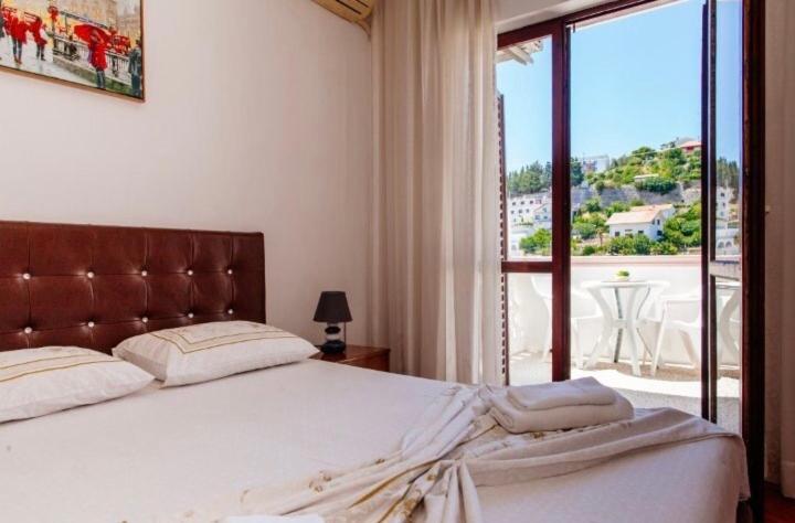 Castello Apartments Ulcinj Esterno foto